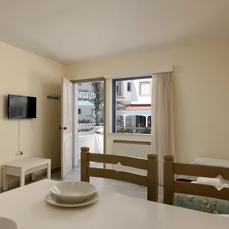 Ariadne Aparthotel